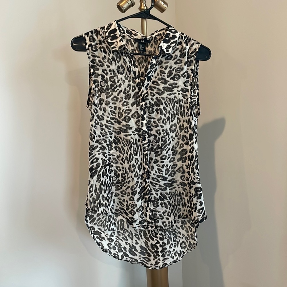 Silky Animal Print H&M Sleeveless Collared Top